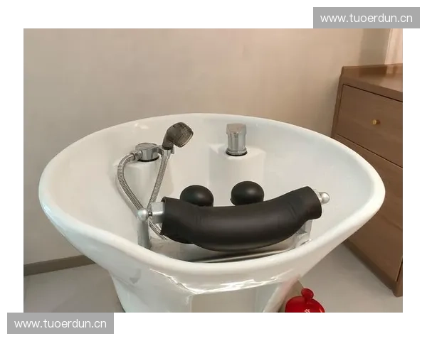 每日浸泡浴缸放松身心提升睡眠质量改善血液循环的健康秘诀